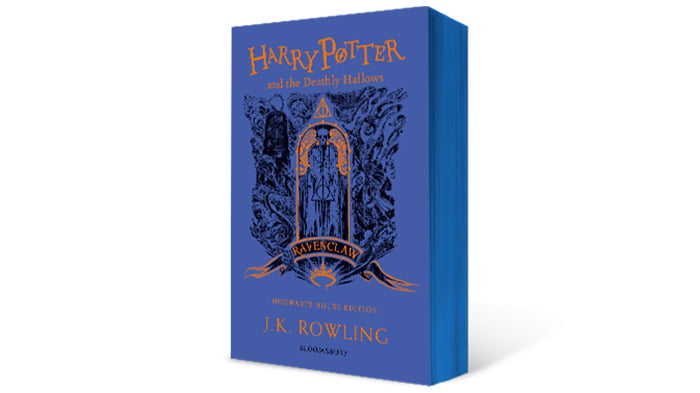 Harry Potter and the Deathly Hallows ( book 7)